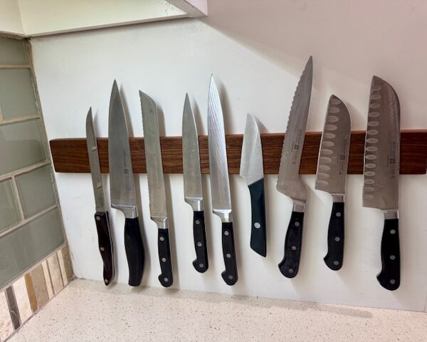 COMMUNITY CLASS: Knife Magnetic Bar