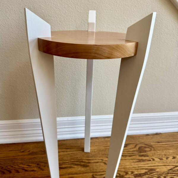 COMMUNITY CLASS: Three Leg Plant Stand